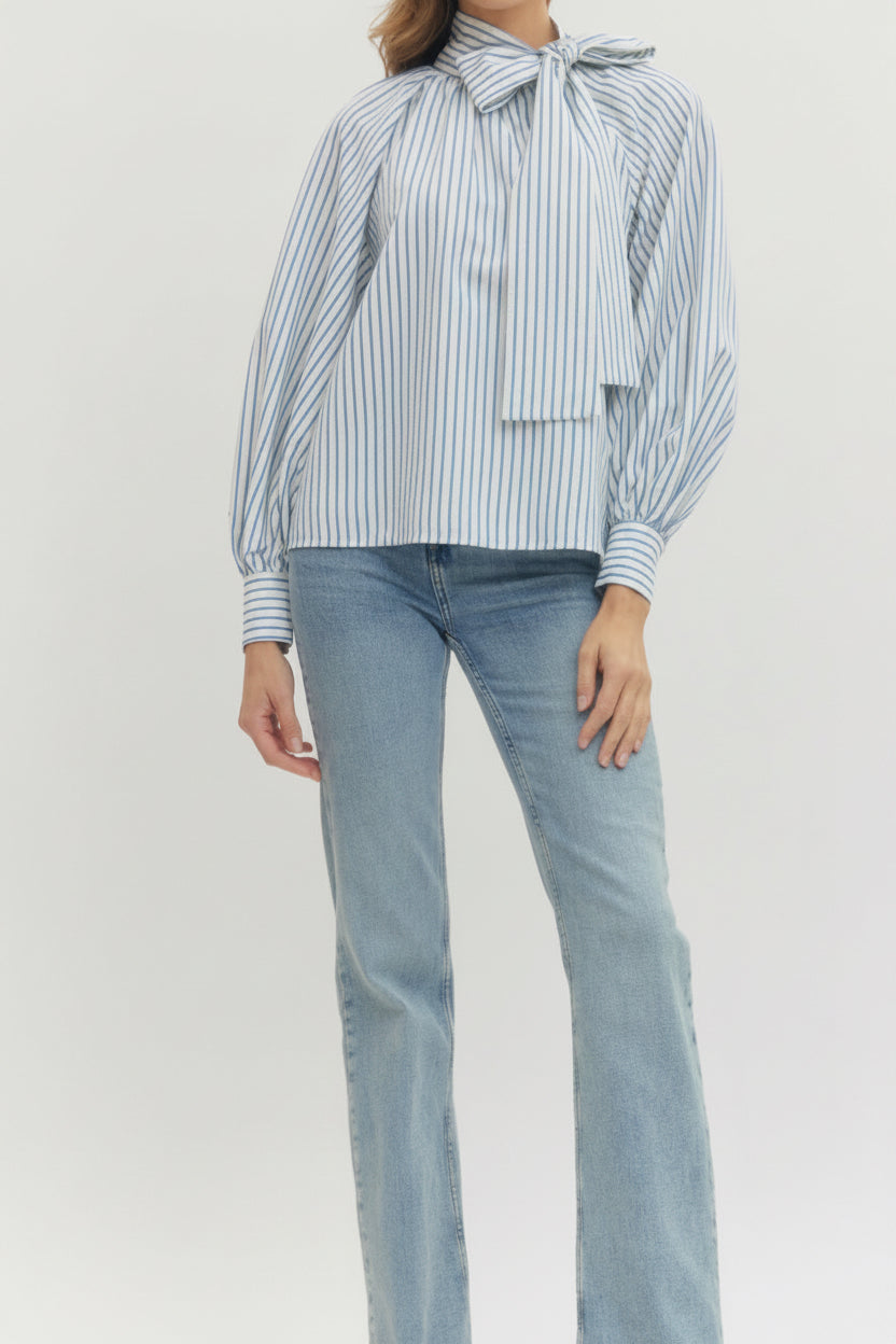 Long sleeve top with bow detail