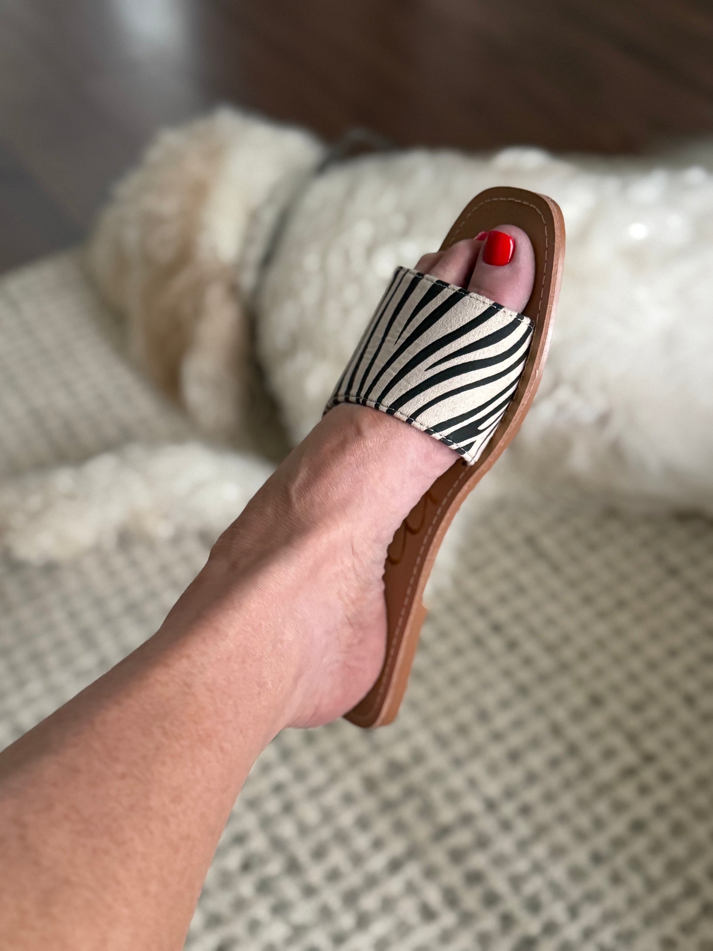 Slides - Zebra print