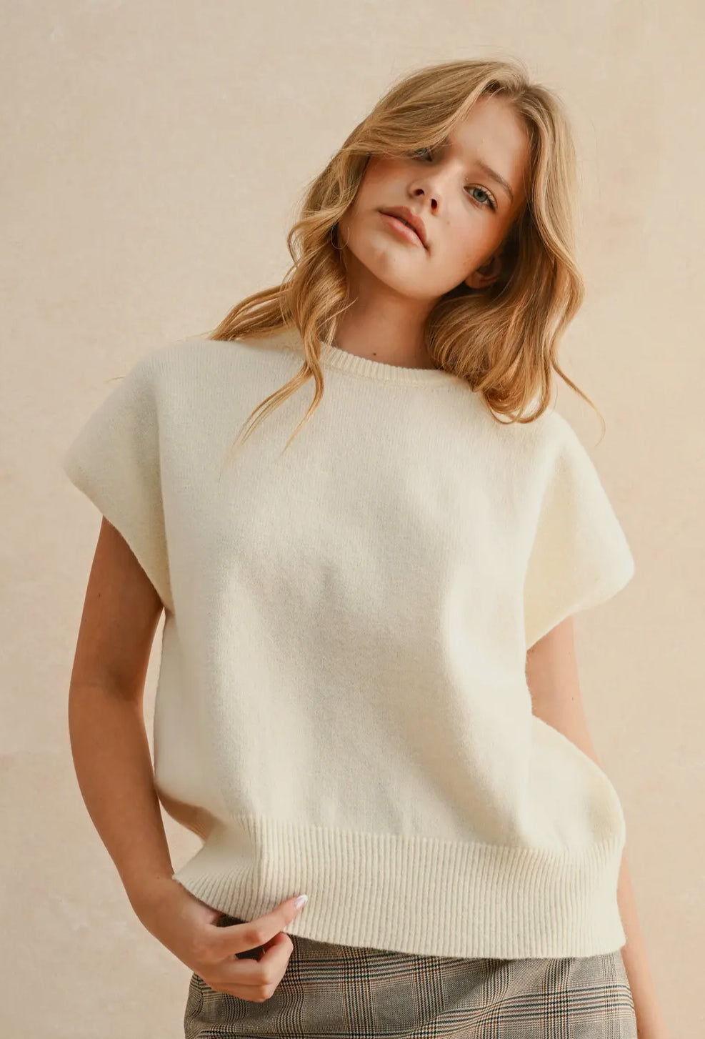 Loose fit short sleeve sweater - cream