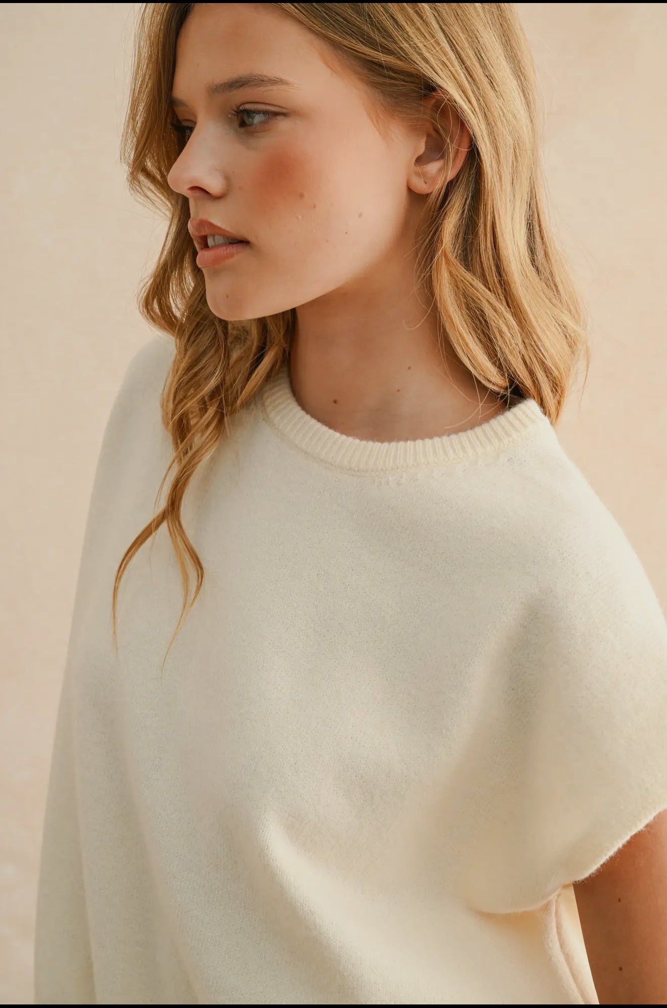 Loose fit short sleeve sweater - cream