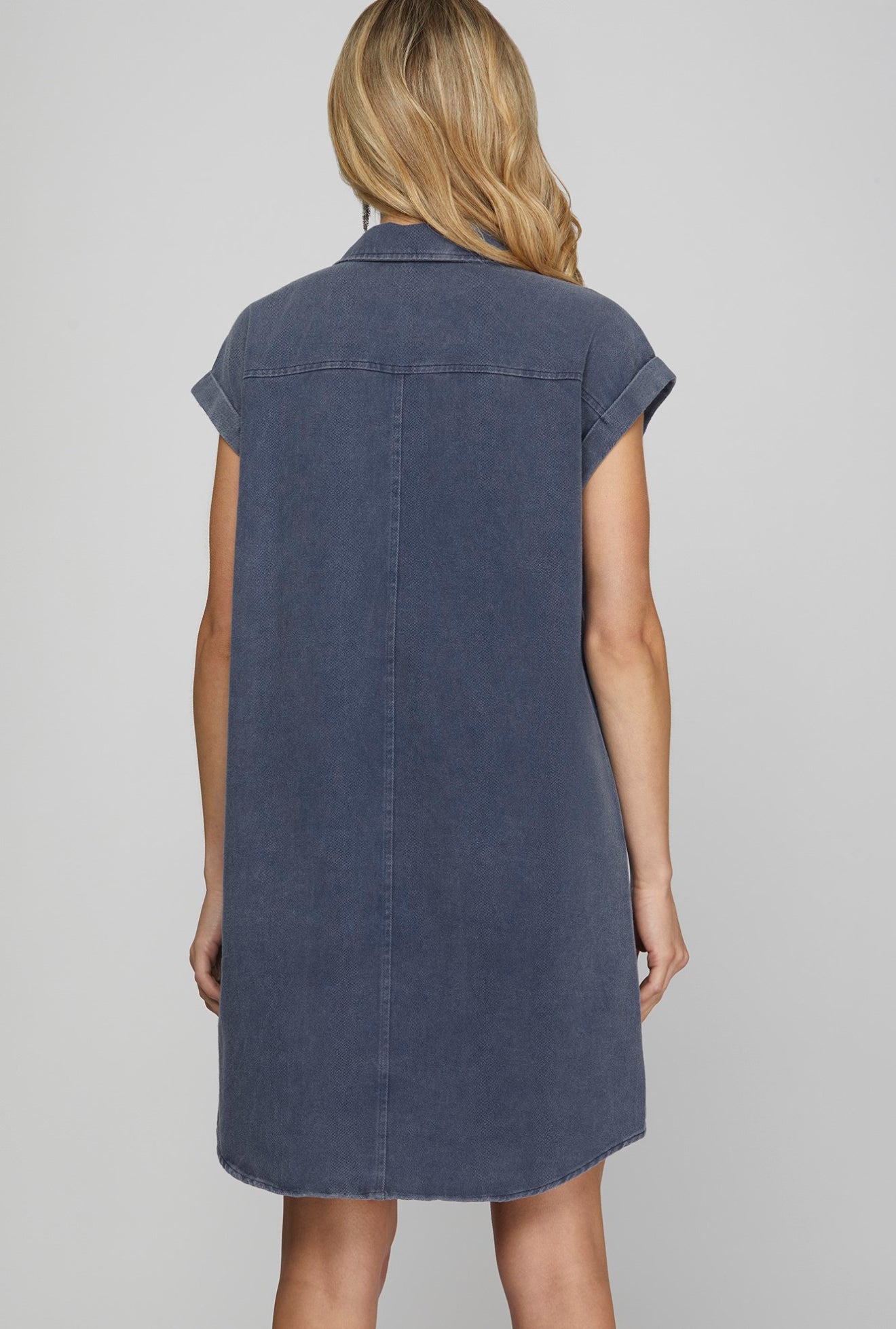 Adorable Button Down Shirt Dress - Denim - Perfect for a warmer Fall transition piece!