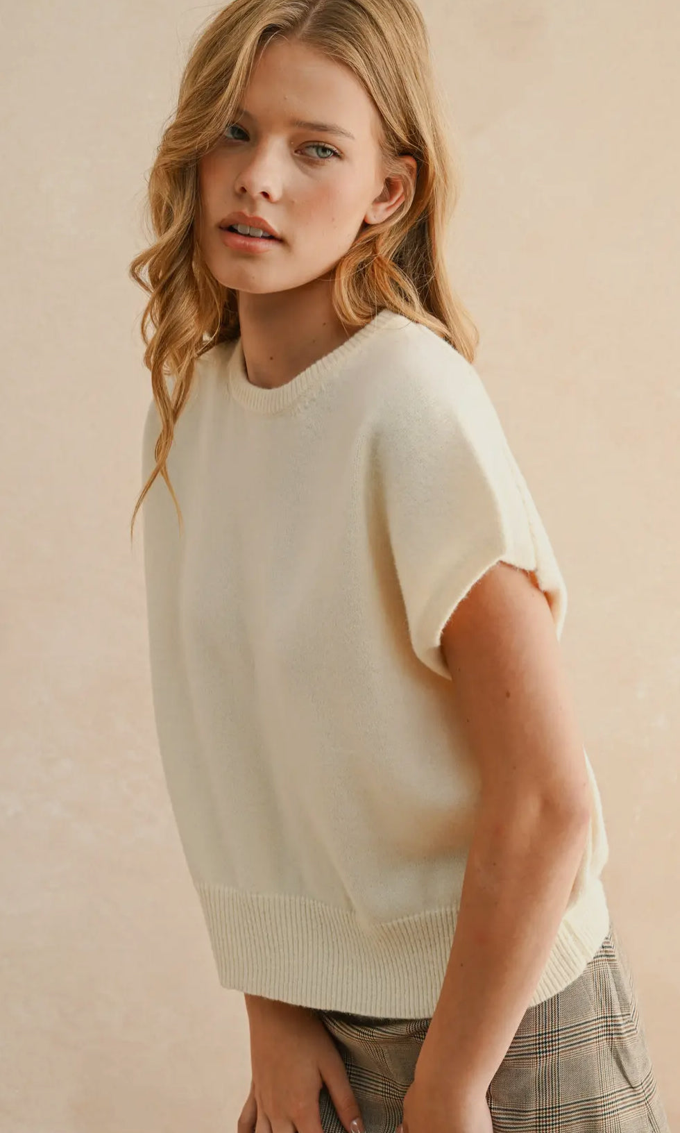 Loose fit short sleeve sweater - cream