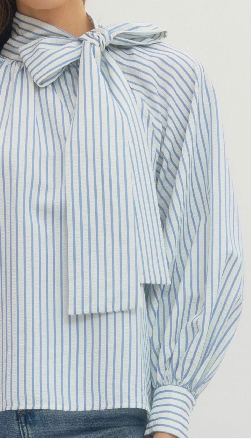 Long sleeve top with bow detail