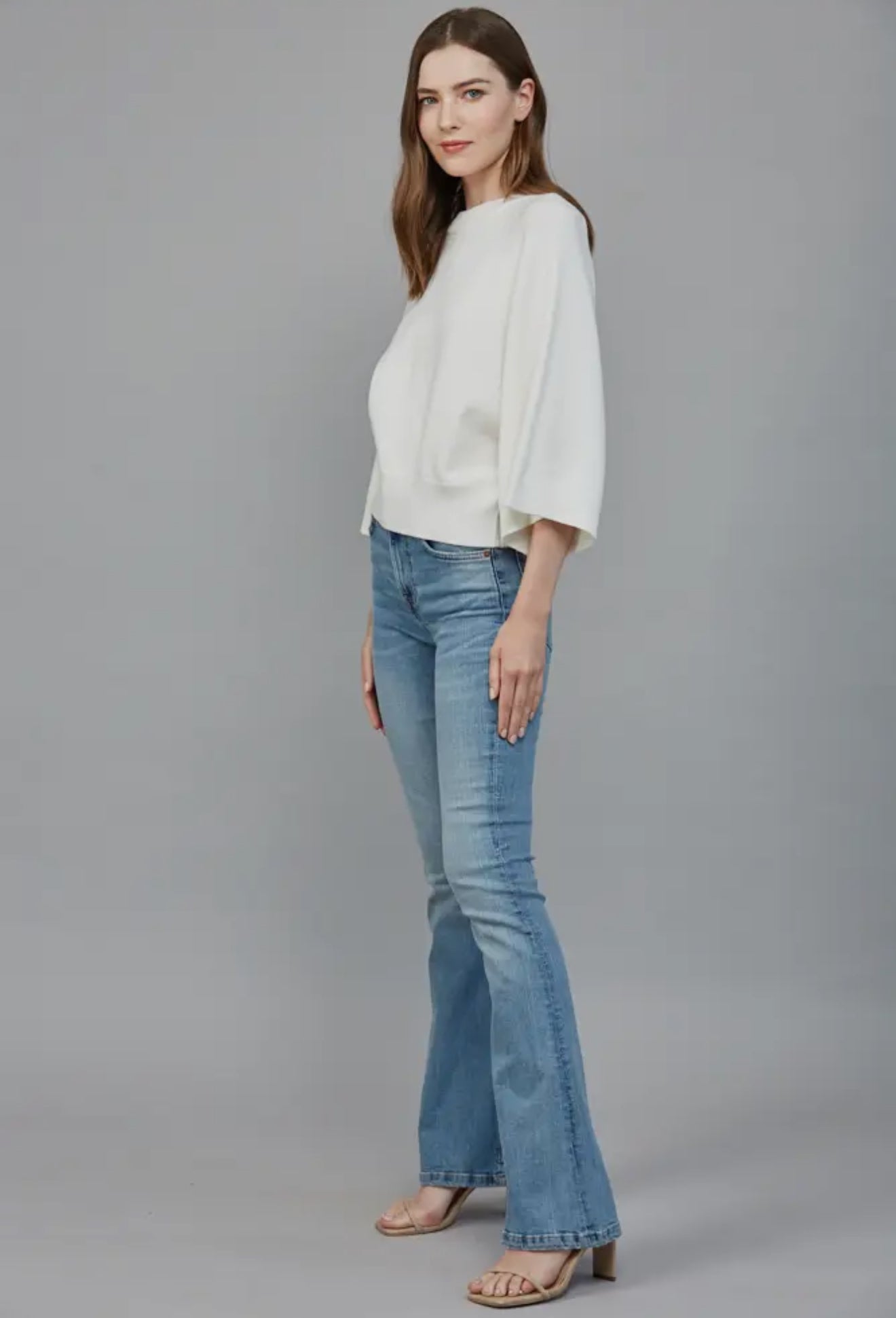 Raglan sleeve wide sleeve sweater